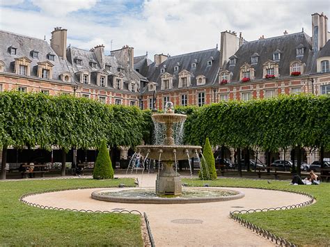 victor hugo place des vosges